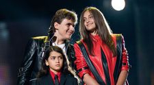 Cum arată azi fiul cel mic al lui Michael Jackson. Blanket a împlinit 19 ani
