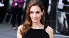 Angelina Jolie, pe covorul rosu intr-o rochie fara sutien. Cum arata actrita dupa operatia de dubla mastectomie