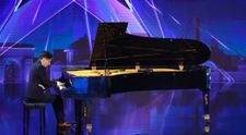 Rareș Bratu, pianistul de 15 ani de la Românii au talent: ”Abia aștept să te revăd în etapa viitoare!”