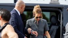 Celebra influenceriță riscă doi ani de închisoare din cauza unor cozonaci. Este acuzată de înșelăciune în formă agravată. Ce a spus la ieșirea din tribunal