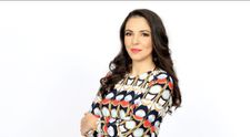 Cristina Joia, artistul plastic de la Visuri la cheie: „Vreau sa las in fiecare casa o lucrare pictata de mine”