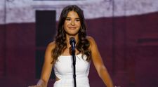 Ce mesaj a putut să posteze Kai, nepoata de 17 ani a lui Donald Trump, după ce ”tataie” a câștigat alegerile prezidențiale