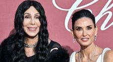 Una are 61 de ani, cealaltă 78! Cher și Demi Moore surprind cu chipurile lor nefiresc de tinere
