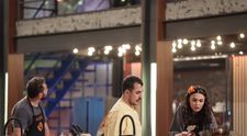 Cum reacționează concurenții MasterChef la apariția lui Petre Catană, principalul „vinovat” pentru haosul din bucătărie: „Nu înțeleg cum piatra poate fi proteină, dar cumva o gătim noi!”