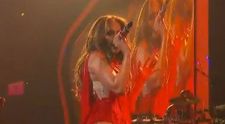 Cantareata e intr-o forma de zile mari! Jennifer Lopez face senzatie intr-o tinuta foarte SEXY! <span style=