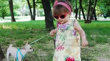 Ea e o figura controversata si abia poate fi recunoscuta de sub machiajul puternic, fiica ei e un ingeras. Ce vedeta se lauda cu aceasta minune de copil