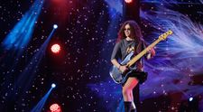 Românii au talent 2025, 21 februarie. Gloria Onisie, eleva de 14 ani care a oferit o interpretarea uimitoare la chitară bass. Smiley: „Nu mă așteptam la asta niciodată”