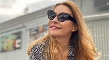 Adina Buzatu se bronzează fără sutien la Vama Veche. „Probabil ultima zi de plajă sezonul acesta”