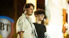 Selly și nepotul Yusuf, moment emoționant pentru bunicuța virală de la Beach, Please! 2025, care nu a mai apucat să ajungă și anul acesta