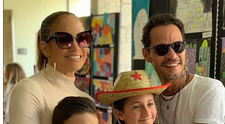 Imagini rare cu fiul de 17 ani al lui Jennifer Lopez. Adolescentul seamănă perfect cu tatăl lui, Marc Anthony