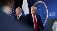 Un expert în limbajul trupului dezvăluie ce s-a întâmplat cu adevărat la summit-ul dintre Trump și Putin. ”Și-a flexat mușchii”