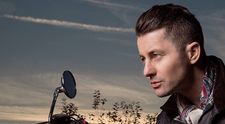 VIDEO Adi Sînă reface Akcent și pleacă în Statele Unite