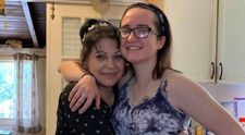 Elena Cârstea, reîntâlnire emoționantă cu fiica sa, Adriana, care este soldat pentru armata americană