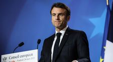 Scandal de proporții în Franța! O membră a partidului lui Emmanuel Macron a pozat pentru Playboy