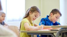 VIDEO Schimbări în sistemul de învățământ. Părinții și profesorii vor decide modificările din programa școlară