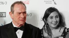 Detalii tulburătoare despre moartea fiicei lui Tommy Lee Jones. Ce a crezut despre ea un bărbat care a văzut-o întinsă pe jos de Revelion într-un hotel din SUA