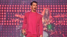 VIDEO Joe Jonas, surpriză pe scenă de ziua lui. Cum l-a felicitat Sophie Turner