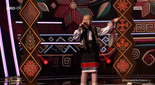 Românii au talent, 22 mai 2026, semifinala 3. Daria Domnica Rusu a deschis spectacolul LIVE cu un moment energic. Reacția juriului: ”Tu plesnești de farmec”