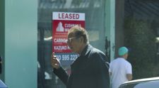 Era cel mai amuzant om din lume, dar acum 20 de ani a devenit un proscris la Hollywood! Michael Richards, interpretul lui Kramer din ”Seinfeld”, apariție rară în public