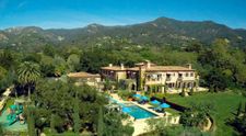 S-au decis! Cum arată casa de 15 milioane de dolari pe care au cumpărat-o Prinţul Harry şi Meghan Markle