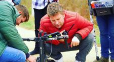Pavel Bartoș debutează ca regizor de film. Care e povestea comediei Romanian Tradition