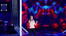 Jennifer Dumitrascu a cantat cu atitudine si a impresionat cu piesa 