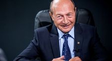 La 70 de ani, Traian Băsescu este un bunic fericit. S-a bucurat de aniversare în compania celor patru nepoți