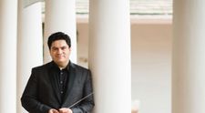 Dirijorul Cristian Măcelaru, două concerte-eveniment la Festivalul Enescu alături de Orchestra Națională a Franței 