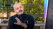 Adrian Asoltanie, trainer în educație financiară: Cum ne achităm ratele la bancă, rapid și eficient