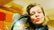 Cu ce se ocupă Dana Nălbaru după ce s-a retras din viața publică? Artista are o afacere cu prăjituri 