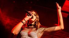 Ea e cea mai tanara cantareata care a depasit un miliard de vizualizari pe YouTube