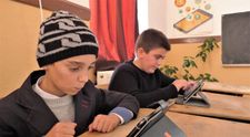 Cum învață copiii de la țară că tableta și calculatorul nu sunt doar pentru jocuri