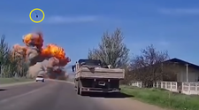 VIDEO Tanc rusesc spulberat de Armata Ucraineană, în Mariupol. Turela, proiectată zeci de metri în aer