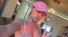 Alexandra Stan, apariție controversată pe rețelele de socializare. Artista s-a filmat din toate unghiurile, îmbrăcată sumar
