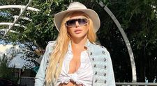 Loredana Groza, aparție interzisă minorilor la plajă. Cum arată costumul de baie cu slip practic inexistent