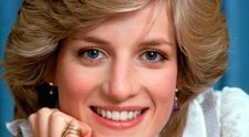 S-a aflat abia acum secretul Prințesei Diana. Ce introducea în Palat crezând că nimeni nu o vede