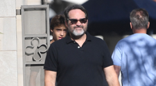Nicio șansă să-l recunoști! În anii 90, era o superbitate de actor, celebru pentru relația de iubire cu Julia Roberts și rolul alături de Brad Pitt