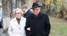 Ce pensie de urmaș ar putea încasa Nina Iliescu, după moartea fostului președinte Ion Iliescu. Acesta primea o sumă considerabilă de la stat