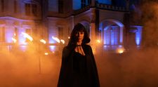 Interviu exclusiv cu Ana Ularu, prezentatoarea show-ului „Trădătorii” de la PRO TV. Ce spune despre super-producția care urmează să apară pe micile ecrane: „Este un joc care te invită să-i privești pe ceilalți constant, să-i observi, să încerci să te pui în mintea lor”