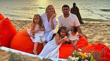 Laura Cosoi, aniversare pe plajă: “Am tot. Mulțumesc, Viață!” Cum a sărbătorit la 41 de ani
