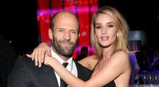 O nouă provocare online cucerește internetul. Jason Statham a intrat în joc (VIDEO)