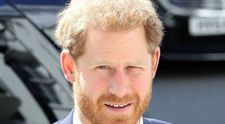 Cine este vedeta pe care Prințul Harry a părăsit-o pentru a fi cu Meghan Markle