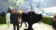 Cântărețul Sam Smith, declarat non-binar, s-a logodit! Cine este și cum arată alesul inimii lui