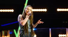 Bătălie aprigă pentru Andreea Dobre la Vocea României 2025! Smiley a fost pus pe „Mute”, dar „muza din public” l-a ajutat să câștige