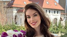 Miss Odesa face furori la București. Cum pozează ucraineanca în fața clădirilor istorice din capitală