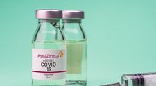 Ce decide România legat de AstraZeneca, după ce un oficial EMA a declarat că există legături între tromboze și vaccin
