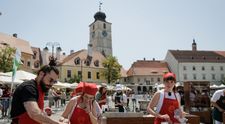 MasterChef, 20 octombrie. Tensiunile ating cote maxime! Deși e căpitan de echipă, Cosmina nu reușește să se impună: „A luat controlul”