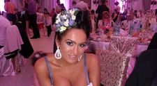 Margherita este mandra de noii ei sani. Fata Clejanilor pozeaza provocator, intr-o rochie extrem de decoltata