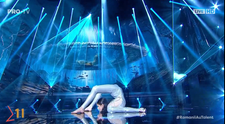 Românii au talent 2025, semifinala 1: Damaris Lupu a uluit, din nou, cu un număr hipnotizant de contorsionism. Reacția juraților: ”Eu cred că se va face un film după povestea ta”