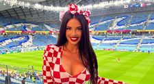 Ivana Knoll, în compania unui actor celebru! Cu cine s-a distrat “cea mai sexy suporteră de la CM” de Anul Nou